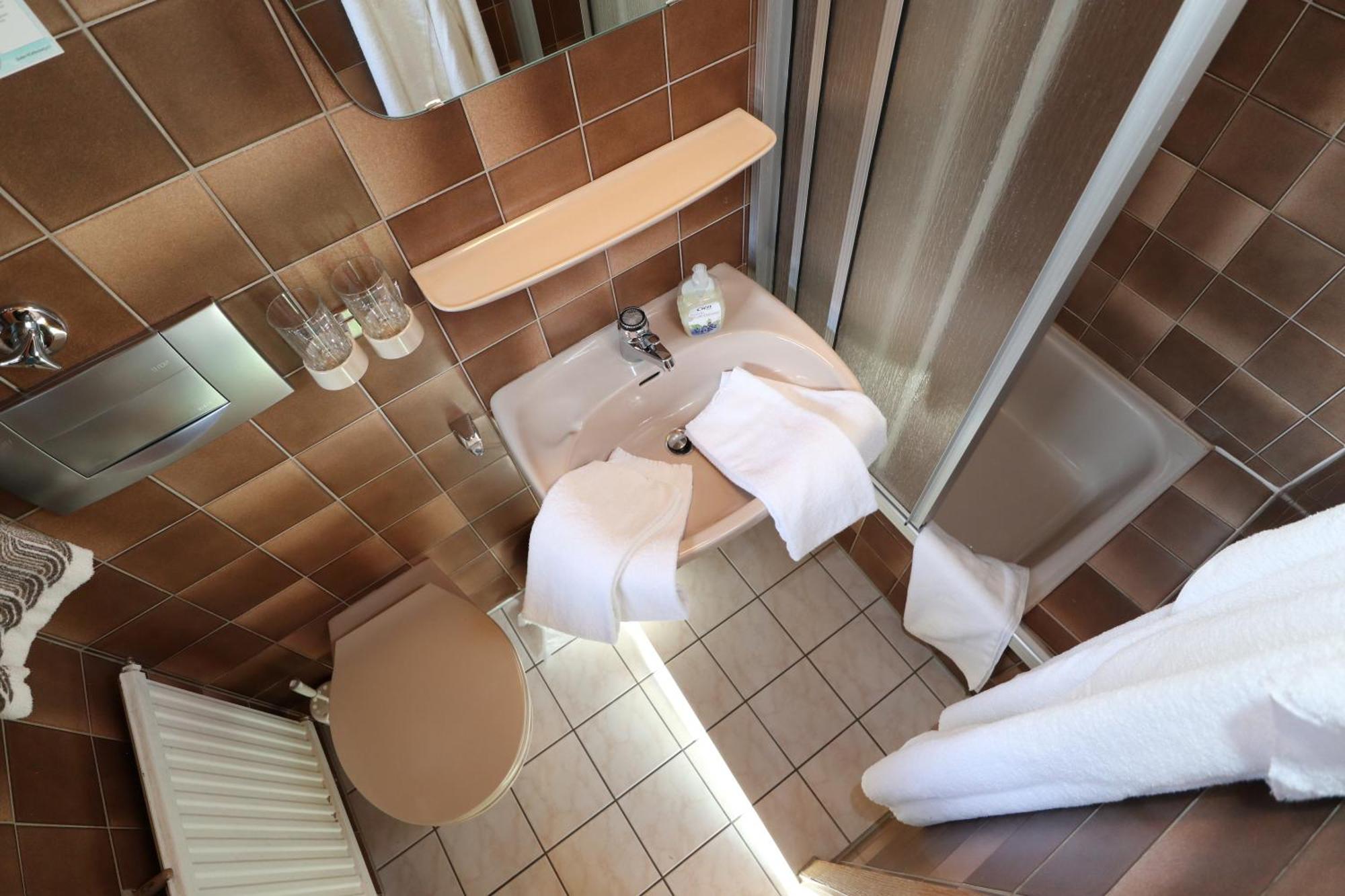Hoehenpension Glashuette Bed&Breakfast Fruehstueckspension Hotel Garni Bonndorf im Schwarzwald Dış mekan fotoğraf